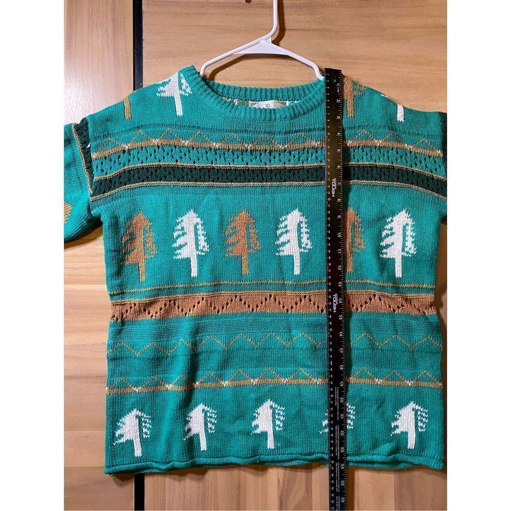 Pullover Christmas Sweater Tree Design‎ - Picture 4 of 5